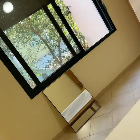 Spacious And Modern 3 Bdr For Families & Groups Apartman
