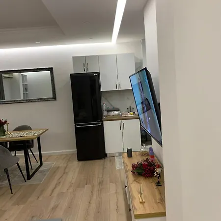Spacious And Modern 3 Bdr For Families & Groups Appartement Tirana